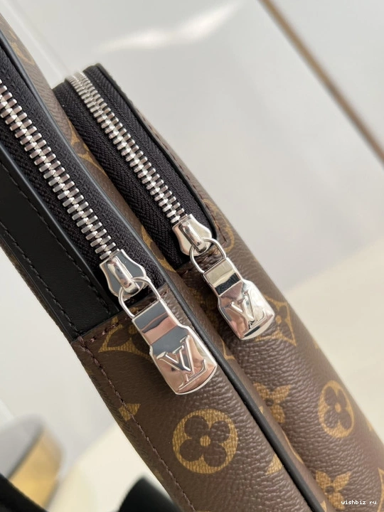 WIS Avenue VUITTON NM LOUIS Slingbag 0131